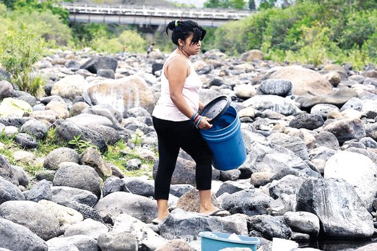 Sin agua han quedado los ríos de algunos municipios afectados.